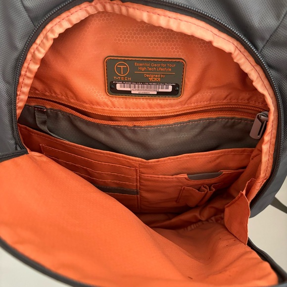 Tumi T-Tech Tablet Notebook Backpack - Picture 5 of 7